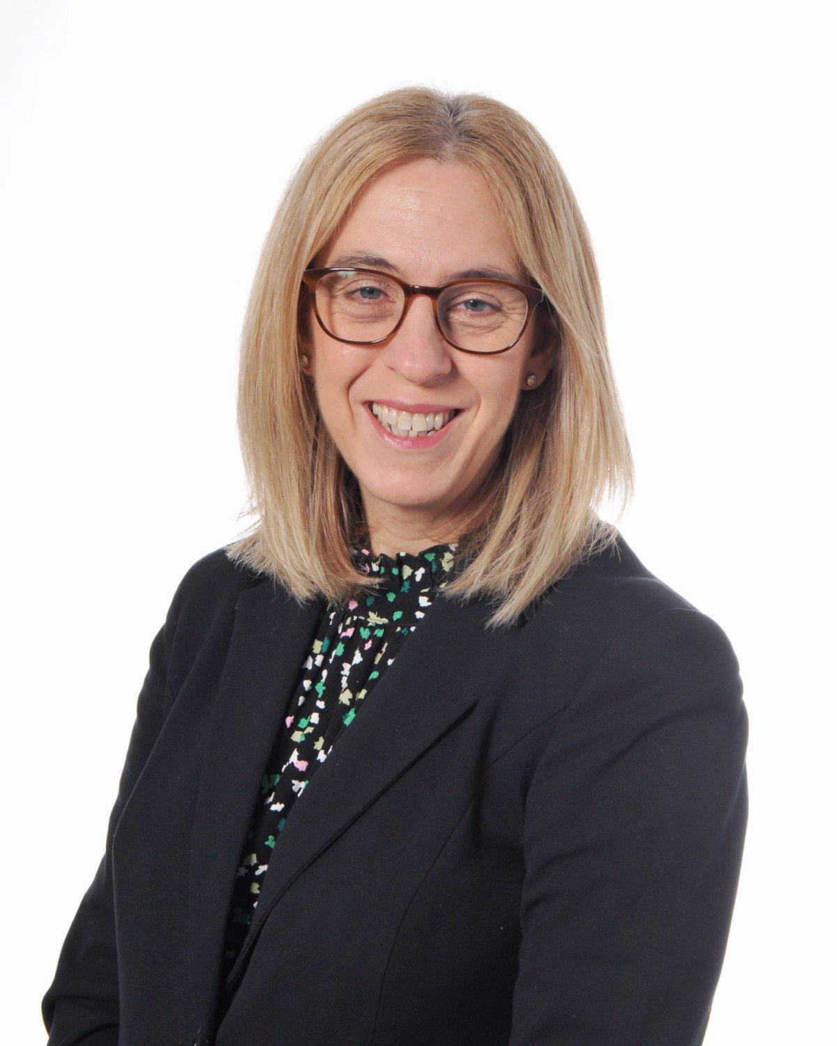 Mrs Evans (Headteacher)